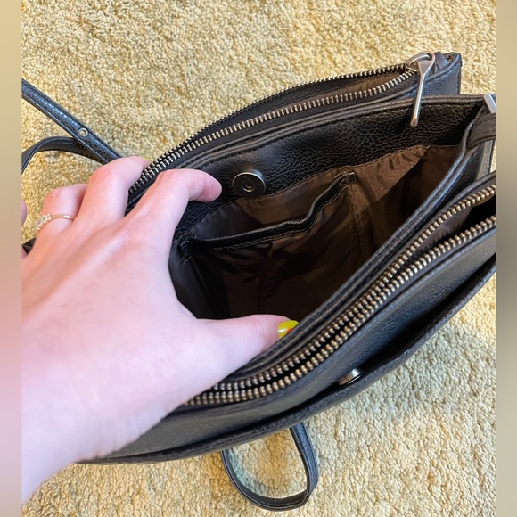 Matt & Nat Black Vegan Leather Crossbody Purse - Picture 5 of 9